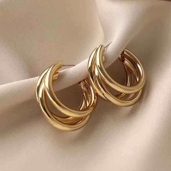 NEW 18K Gold Multi-layer Hoop Earrings - Picture 2 of 7